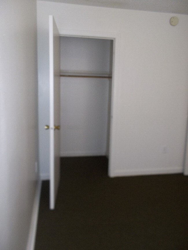 Building Photo - 232 Waterville St