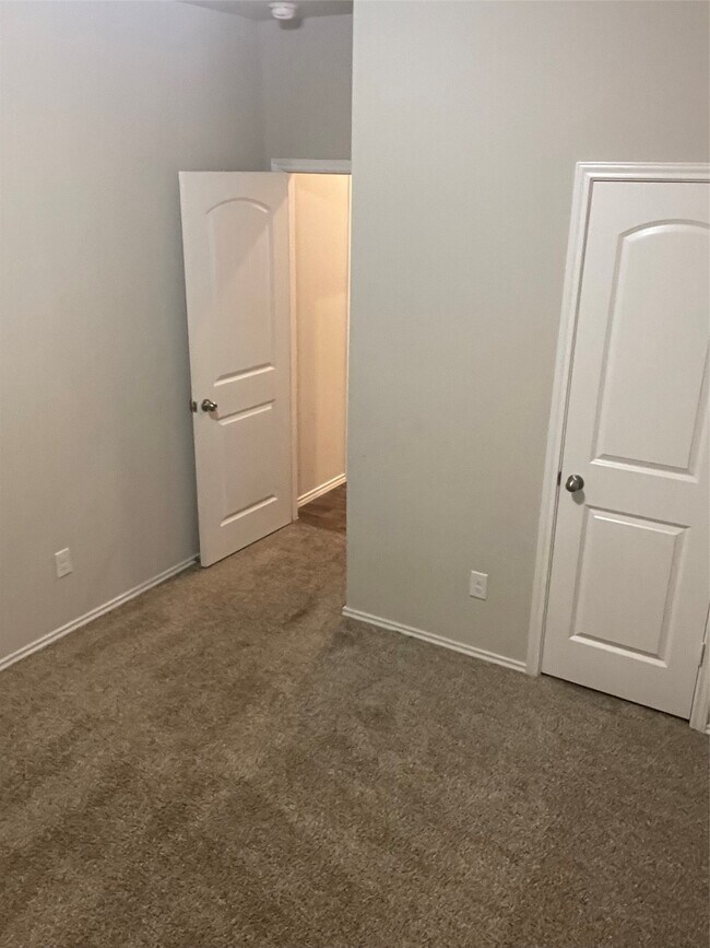 Building Photo - 16004 Birch Bay Ln