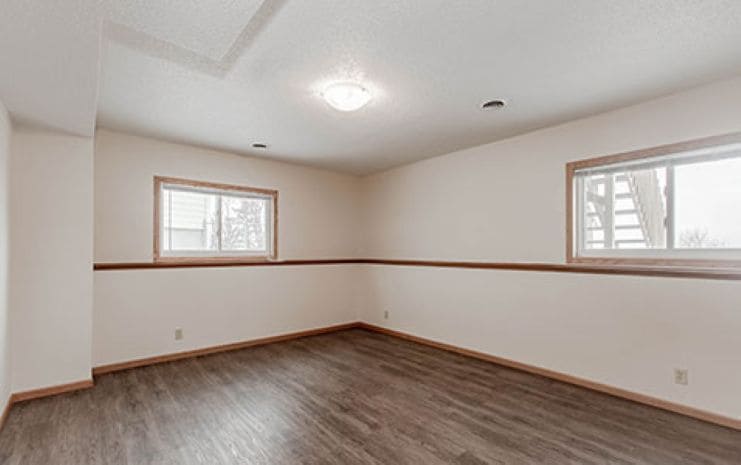 Building Photo - 1121 Range View Cir