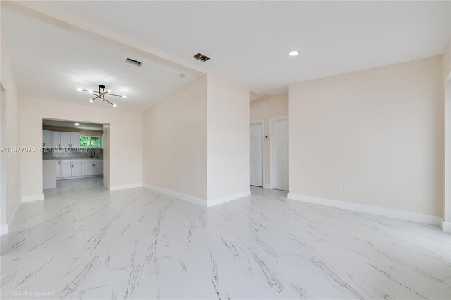 Building Photo - 10421 SW 184th St