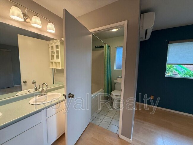 Building Photo - 128 Hoopili Akau St