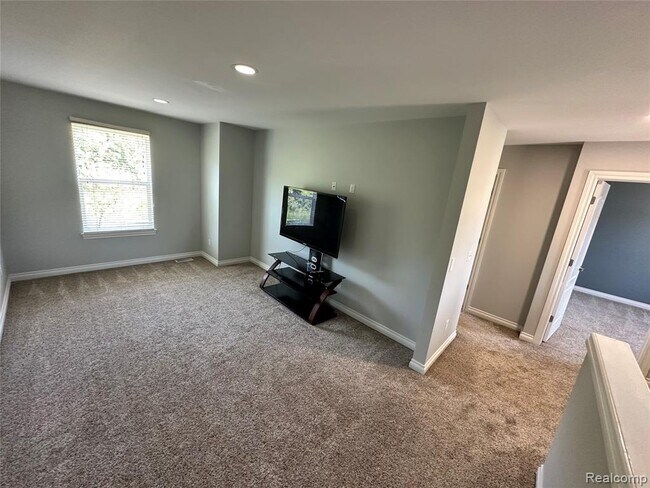 Building Photo - 43570 Cherrywood Ln
