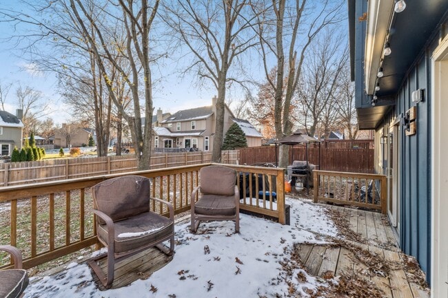 Building Photo - 15523 W 83rd Terrace