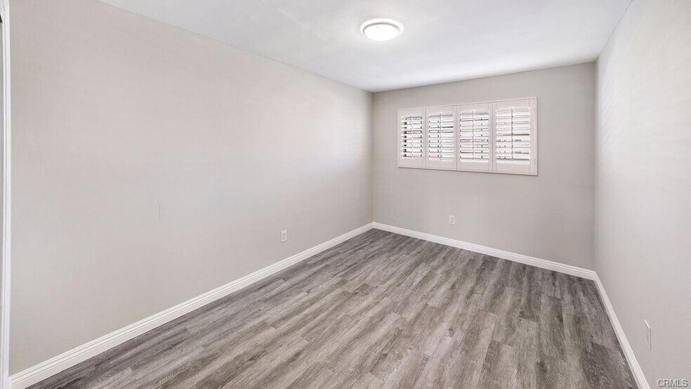 Building Photo - 2323 Harriman Ln
