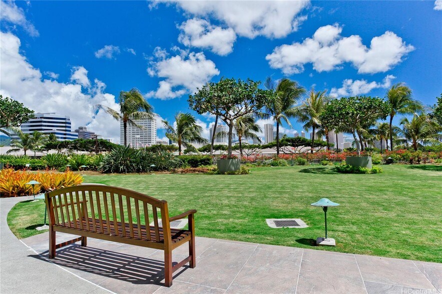 Building Photo - 88 Piikoi St