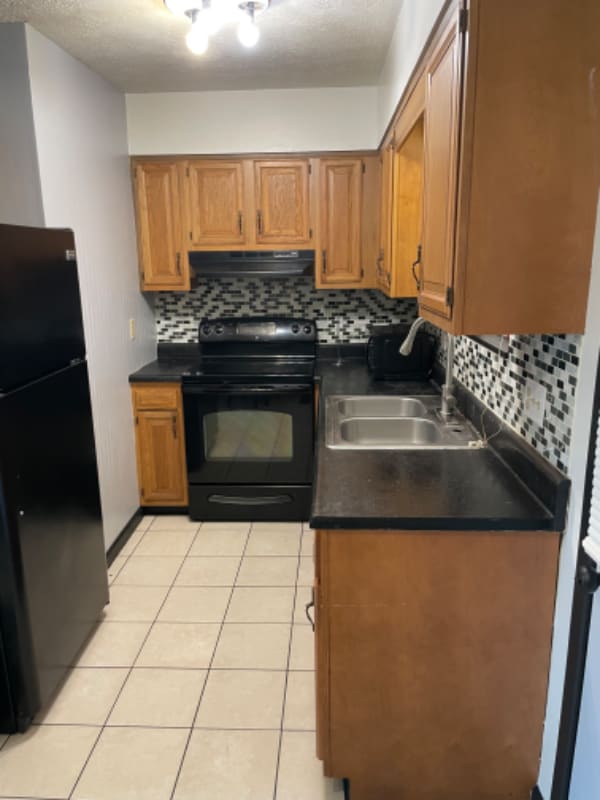 Building Photo - 153 Palomino Dr