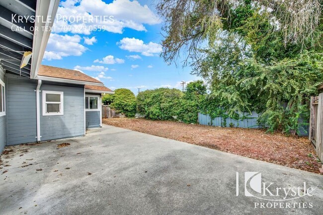 Building Photo - Lovely home near Steffan manor elementary ...