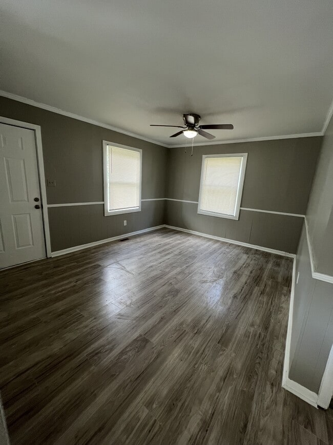 Building Photo - 113 Terrace Dr