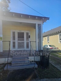 Building Photo - 4402 D'Hemecourt St