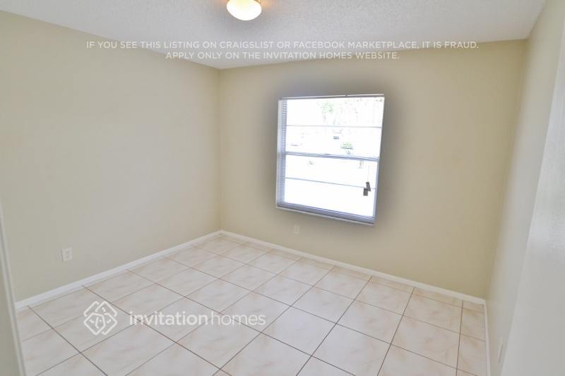Building Photo - 2821 Saffron Dr
