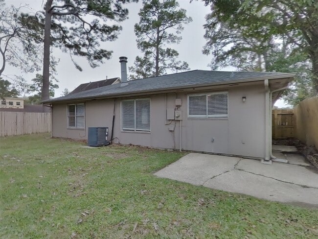 Building Photo - 17526 Jolly Boat Dr