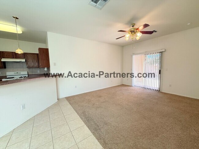 Building Photo - Three Bedroom  Home in Continental Reserves