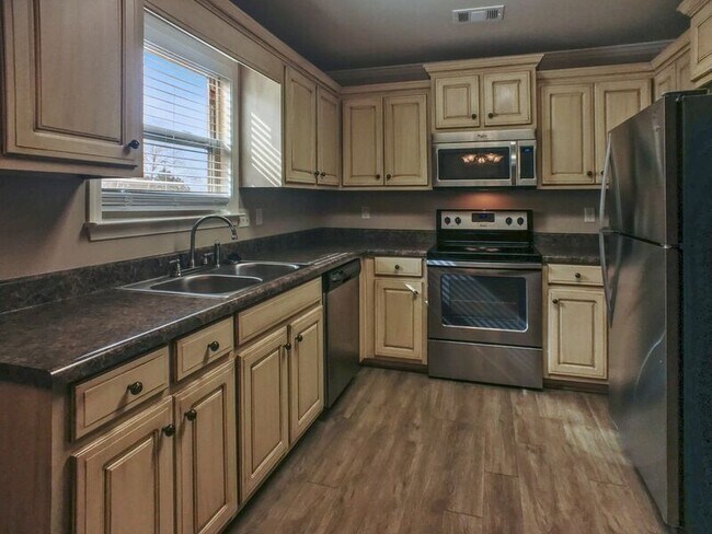Building Photo - 9077 Cotton Field Cir