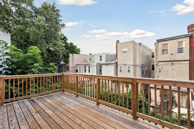 Building Photo - 1809 N 18th St