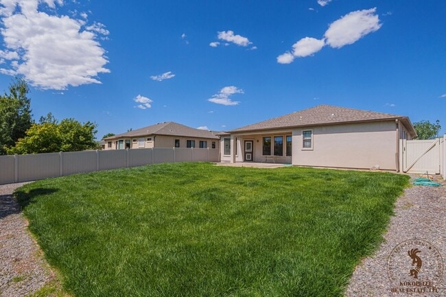 Building Photo - 672 Muirfield Drive