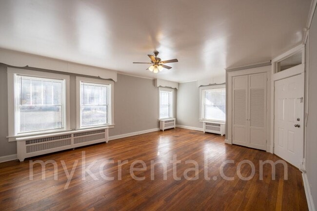 Building Photo - 17 S 17th St