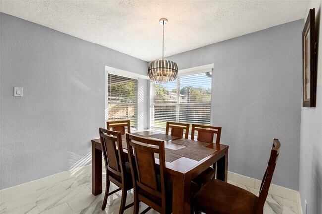 Building Photo - 12423 Honeywood Trail