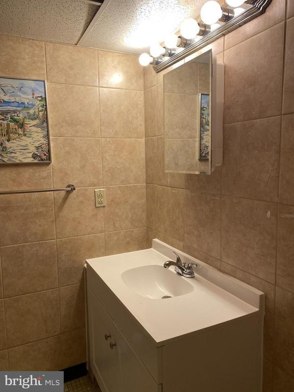 Building Photo - 2628 Welsh Rd