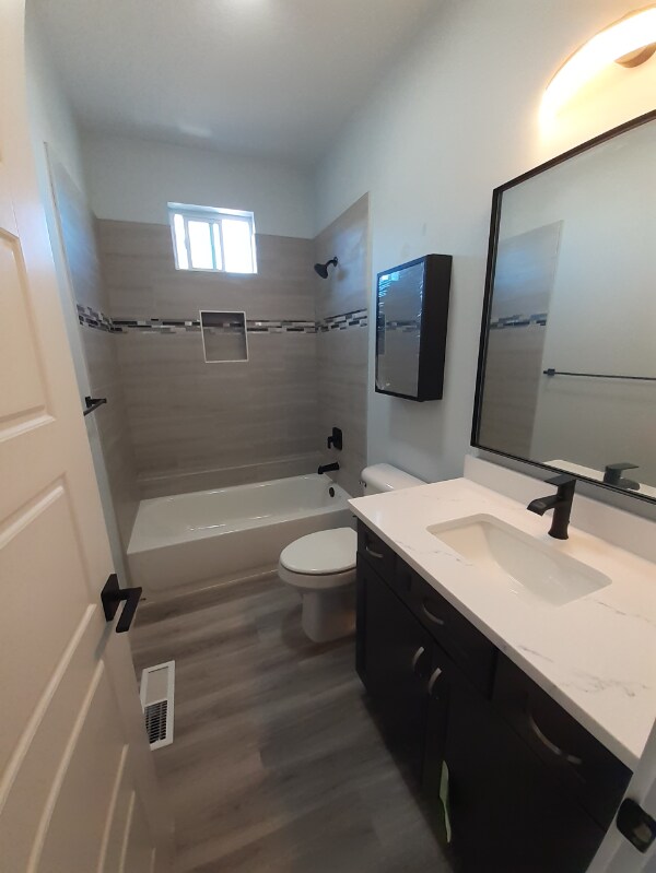 Building Photo - 1731 W Canyon View Dr