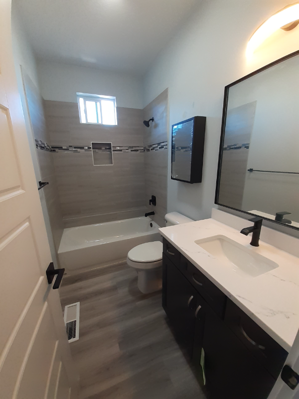 Building Photo - 1731 W Canyon View Dr