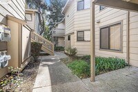 Building Photo - 2 Bedroom Hercules Condo