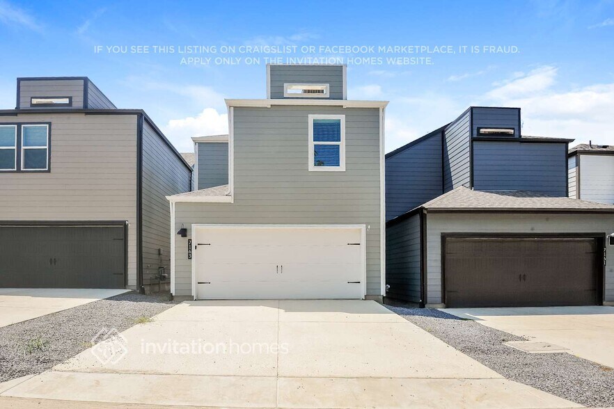 Building Photo - 7163 Blue Jay Way
