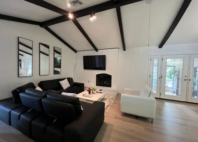 Building Photo - 4422 Meredith Woods St