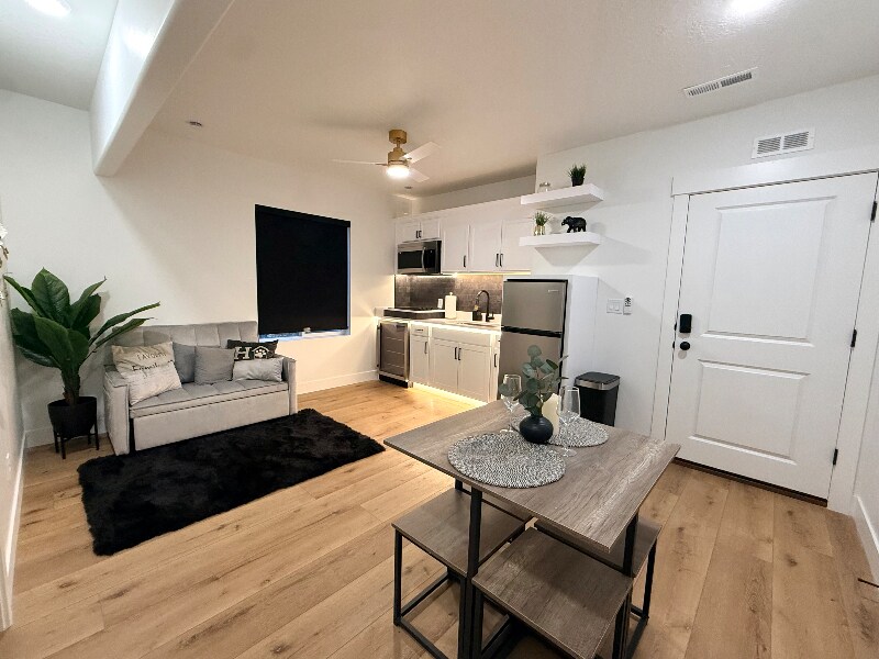 Building Photo - 5385 N Sulley Way