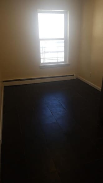 Building Photo - 229 Shephard Ave