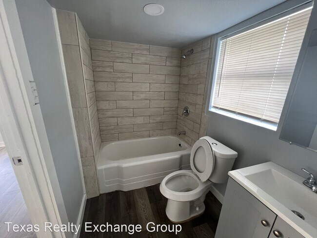 Building Photo - 2 br, 1 bath House - 926 Talmadge