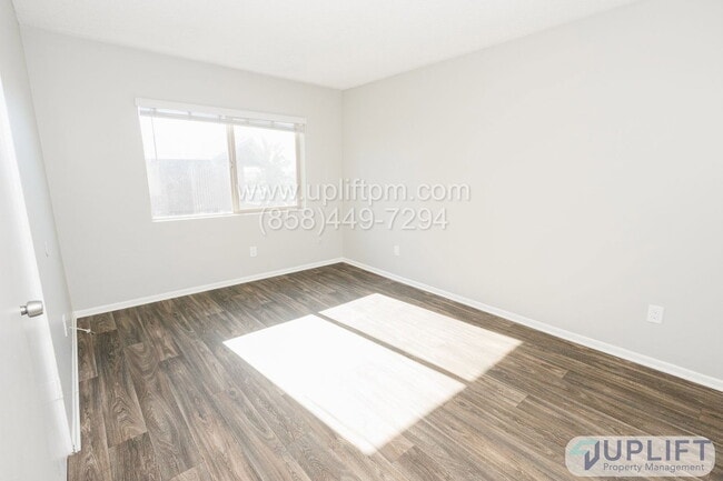 Building Photo - 5757 College Ave