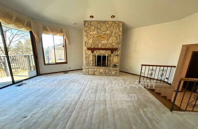 Building Photo - 2795 W Lake Ridge Shores