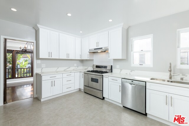 Building Photo - 1179 S Hayworth Ave