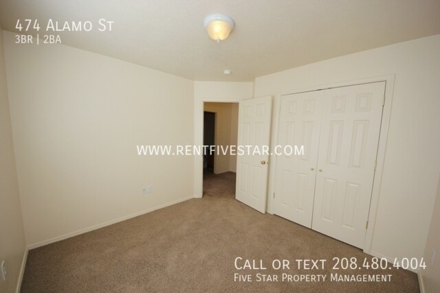 Building Photo - 474 Alamo St