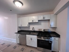 Building Photo - 69 Jaques St