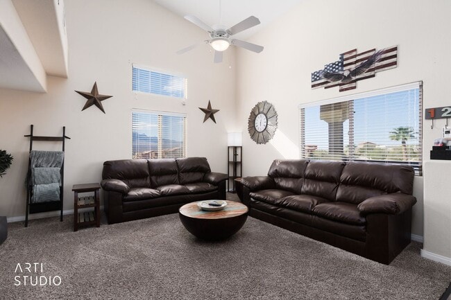 Building Photo - Beautiful 3-bedroom 2-bathroom located in ...