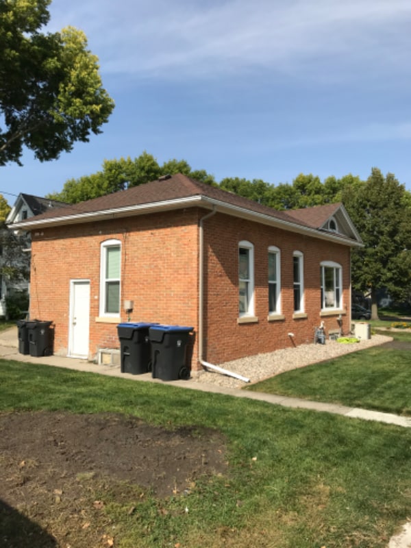 Building Photo - 303 State St