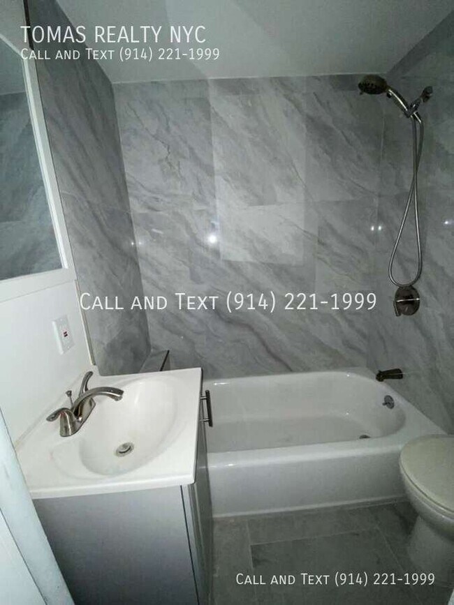 Building Photo - 109 Linden St