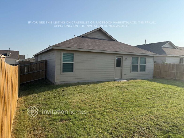 Building Photo - 320 Sun Bluff Rd