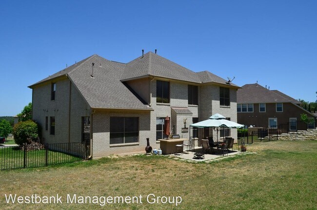 Building Photo - 4 br, 3.5 bath House - 133 Lakota Pass