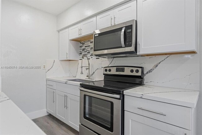 Building Photo - 15900 NW 18th Ave