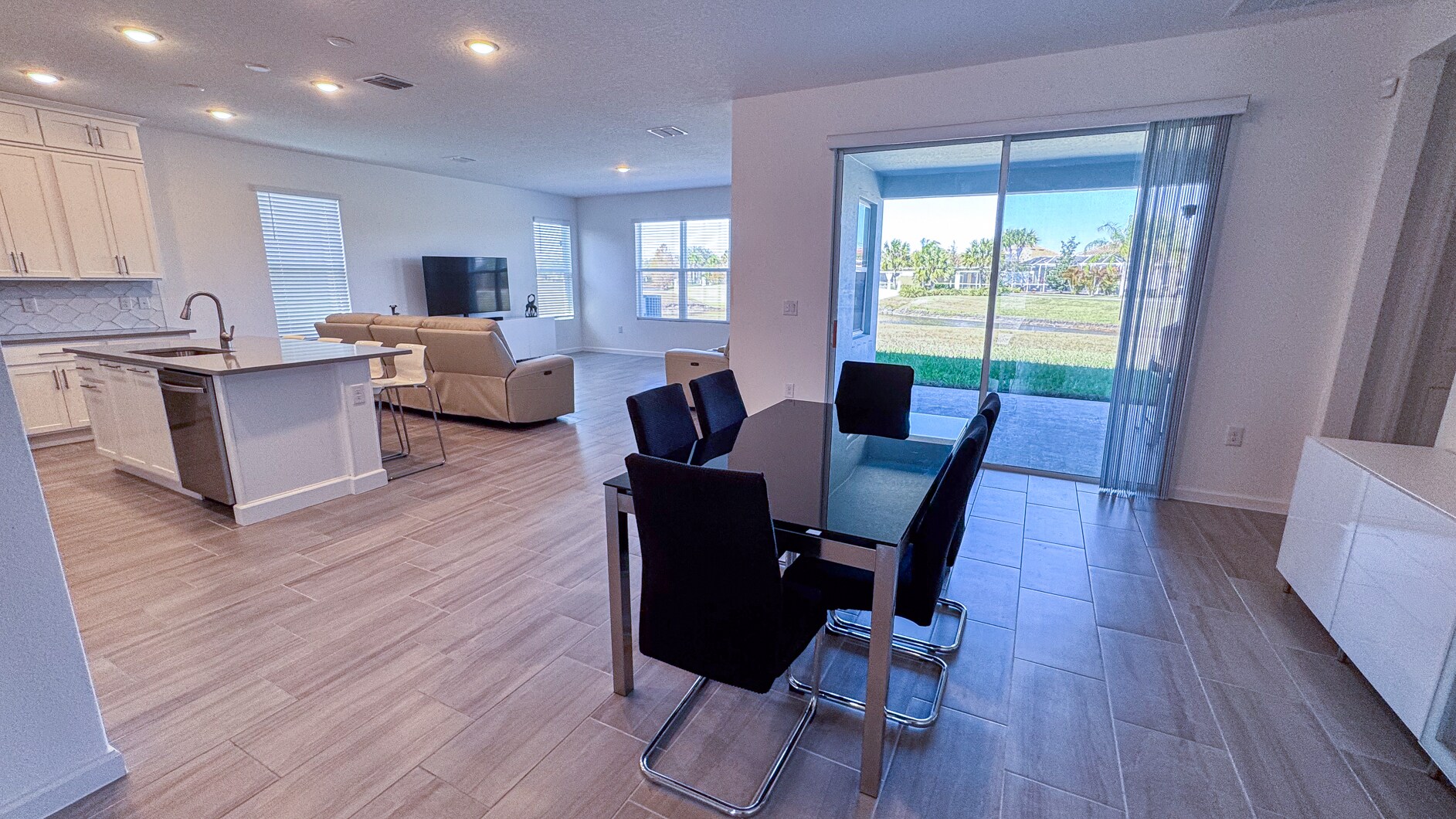 Dining Room - 2463 Middlebury Dr SE