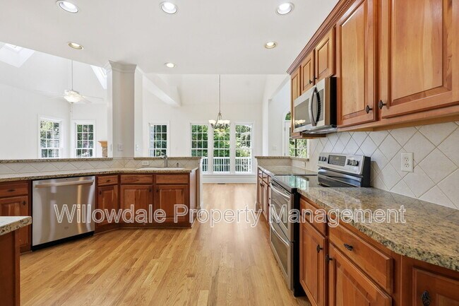 Building Photo - 223 Kinvara Ct