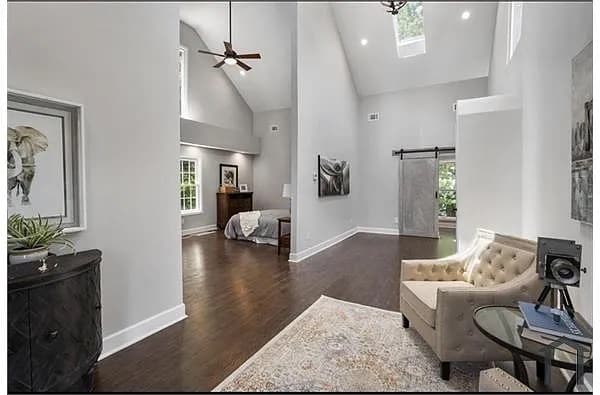Building Photo - Room in House on Dill Ave SW