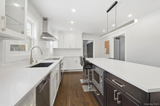 Building Photo - 7 Rural Dr