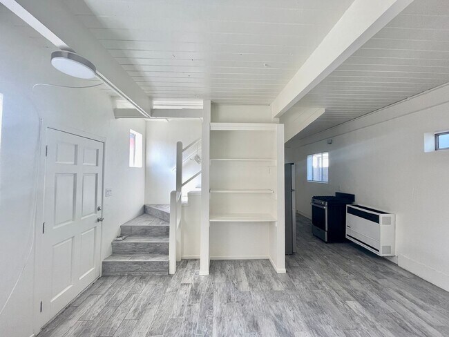 Building Photo - 2BD/1BA - Isla Vista