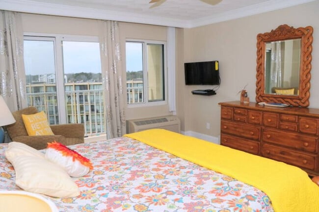 Building Photo - 303 Atlantic Ave