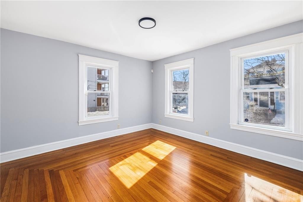 Building Photo - 183 Baker St