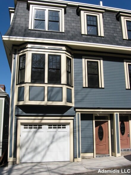 Building Photo - 15 Eldora St