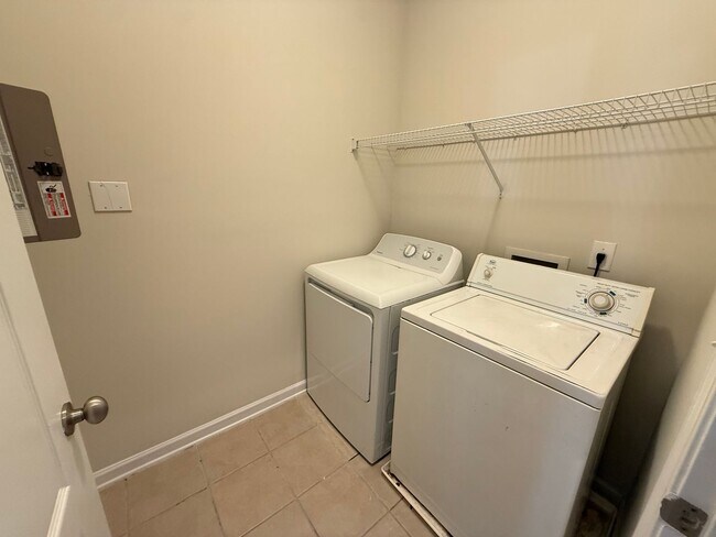 Building Photo - 2521 Egret Crest Ln